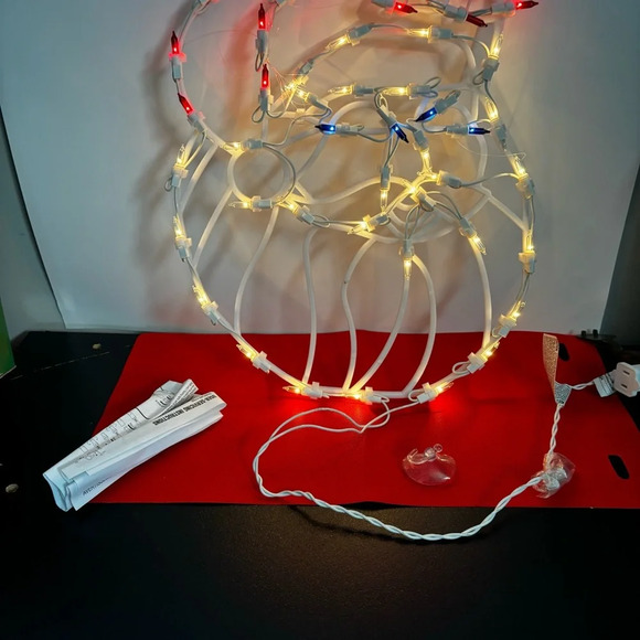 Light-Up Christmas Silhouette - Red and White Santa - Picture 3 of 4